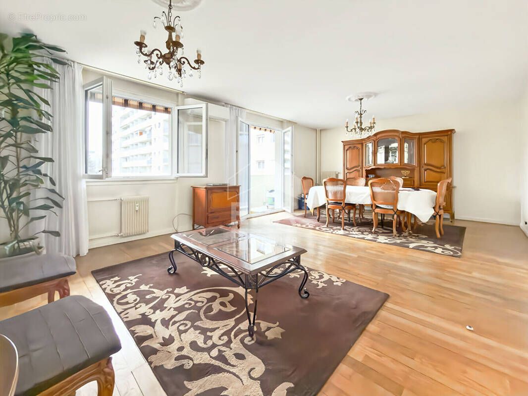 Appartement à VILLEURBANNE