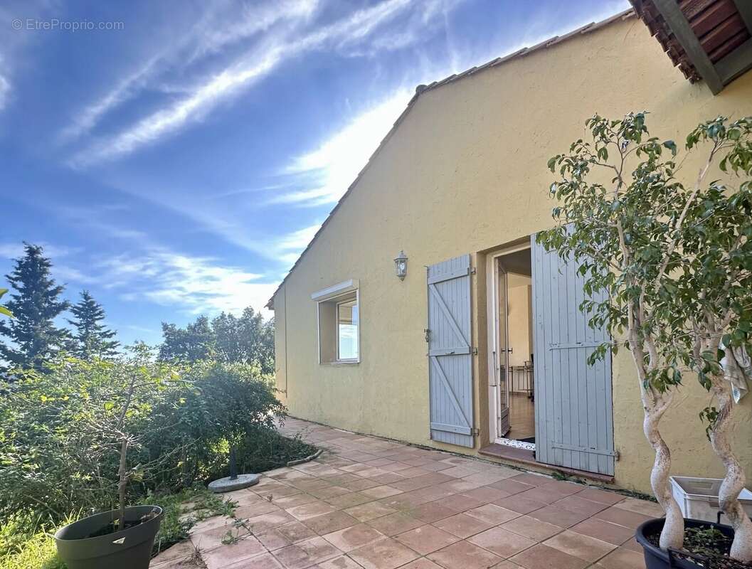 Maison à PLAN-DE-LA-TOUR