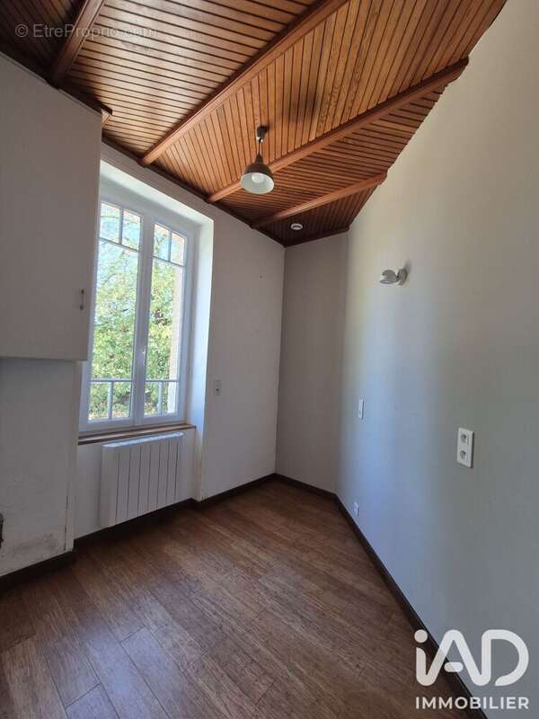 Maison 172 m² à Avrille  - photo 7