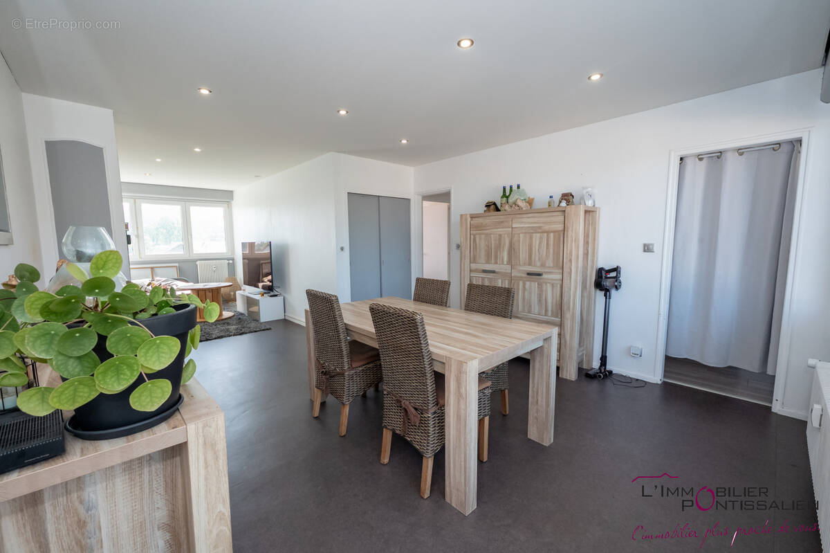Appartement à PONTARLIER