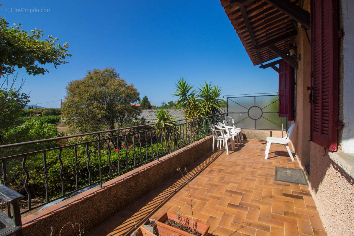 Maison à LA FARLEDE