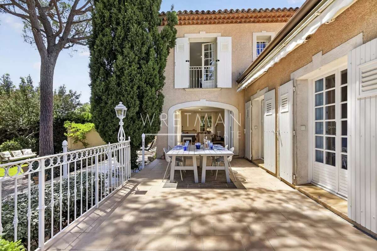 Maison à SAINT-RAPHAEL