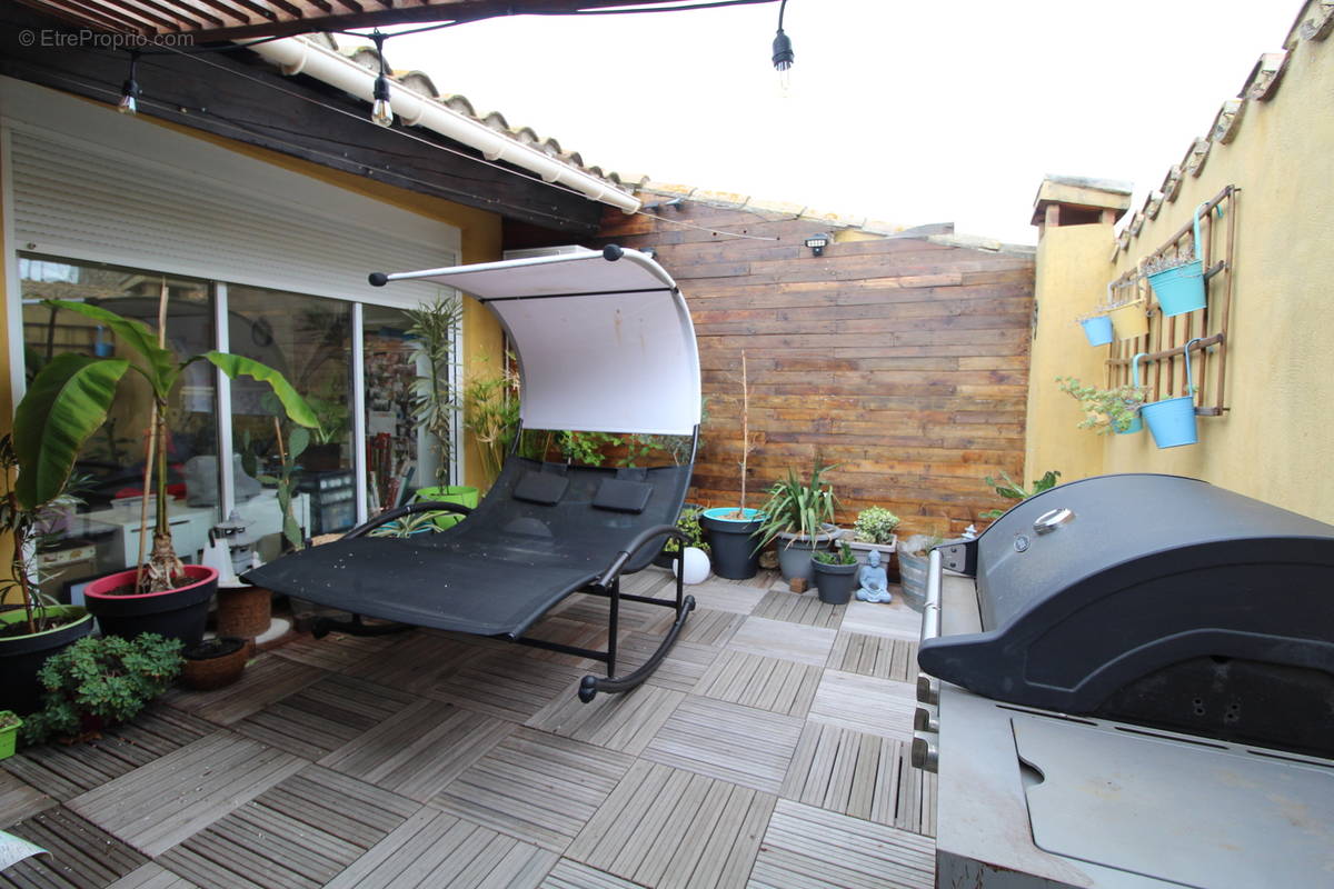 Maison à SAINT-LAURENT-DE-LA-CABRERISSE