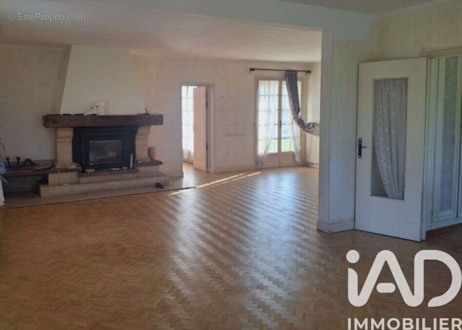 Maison 148 m² à Myennes  - photo 3