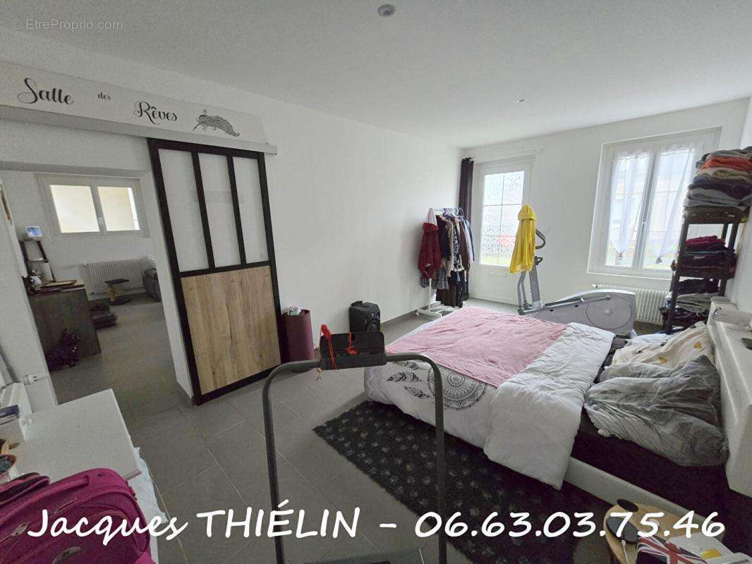 Maison à LONGUE-JUMELLES