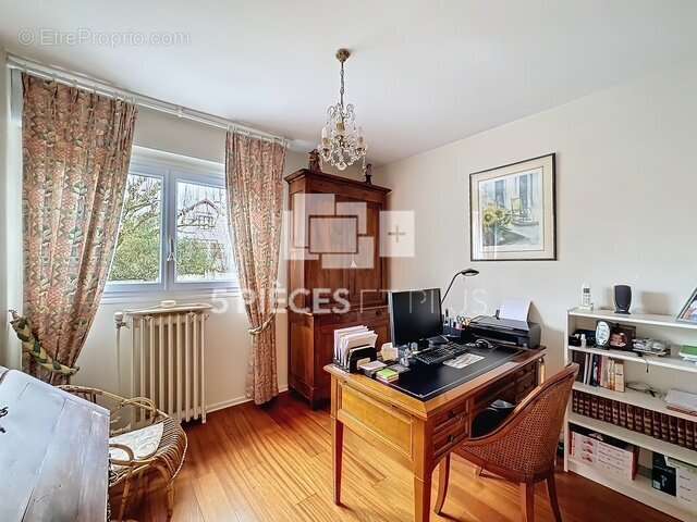 Maison à LA CELLE-SAINT-CLOUD