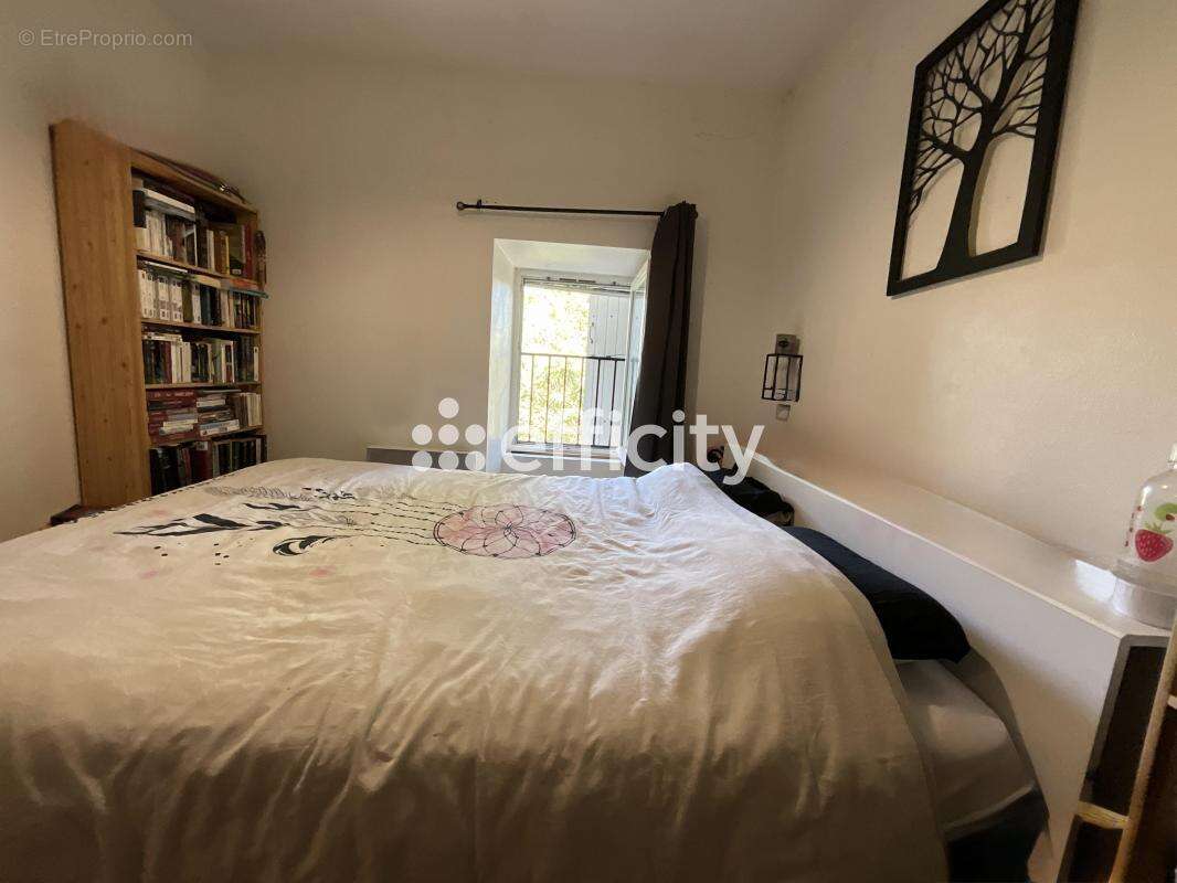 Appartement à PRIVAS