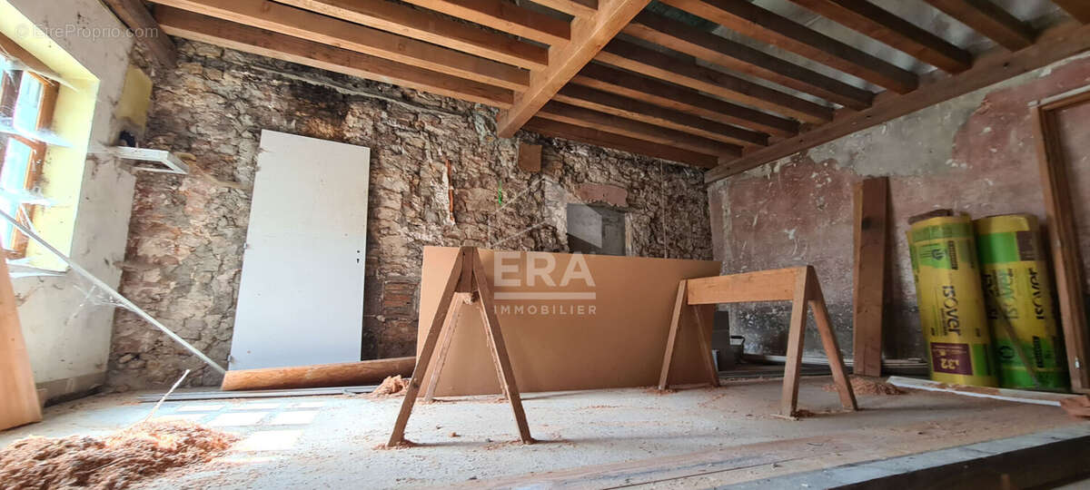 Autre à JUJURIEUX