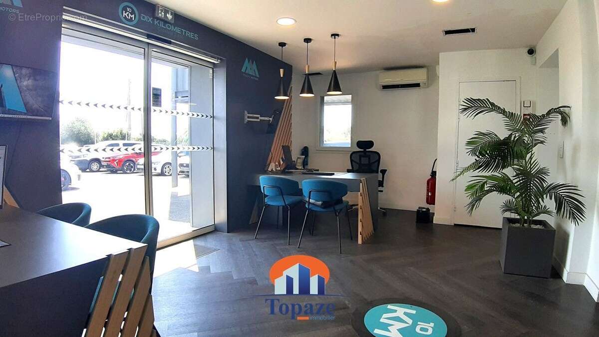 Commerce à ROQUEBRUNE-SUR-ARGENS