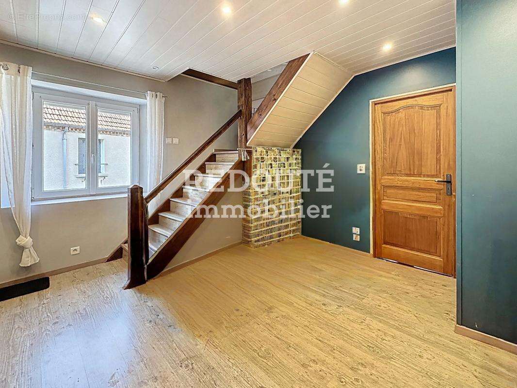 Maison à AVENAY-VAL-D'OR