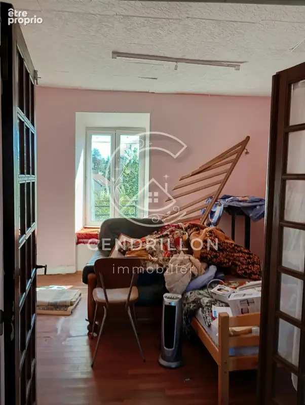 Immeuble de rapport d'une superficie de 150 m2, édifié sur un terrain de 390 m2. - photo 12