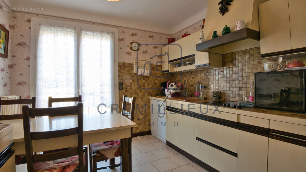 Maison à GUILHERAND-GRANGES