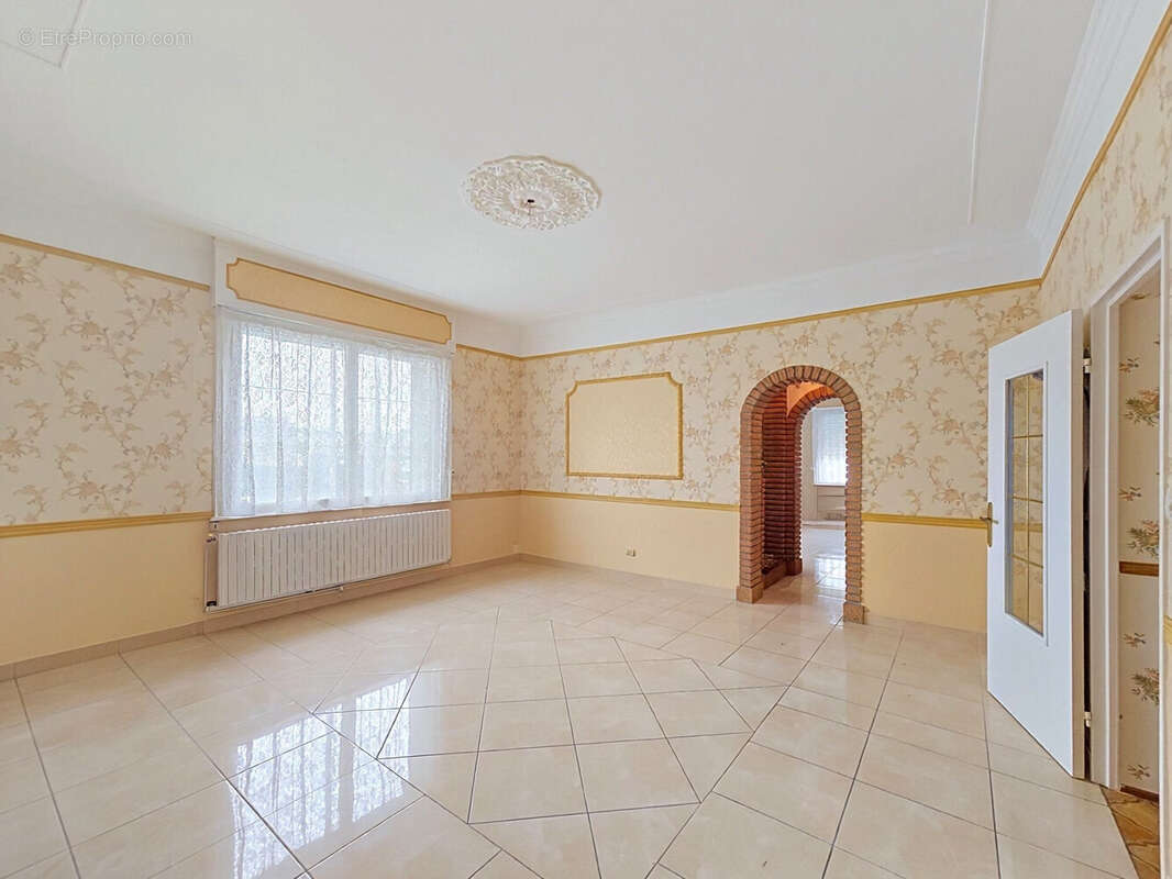 Maison 148 m² à Maing  - photo 2