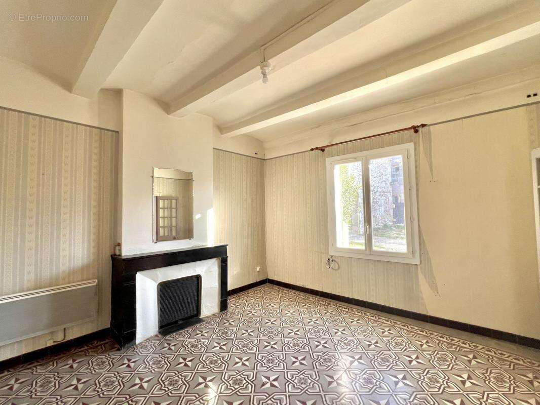 Appartement à REDESSAN