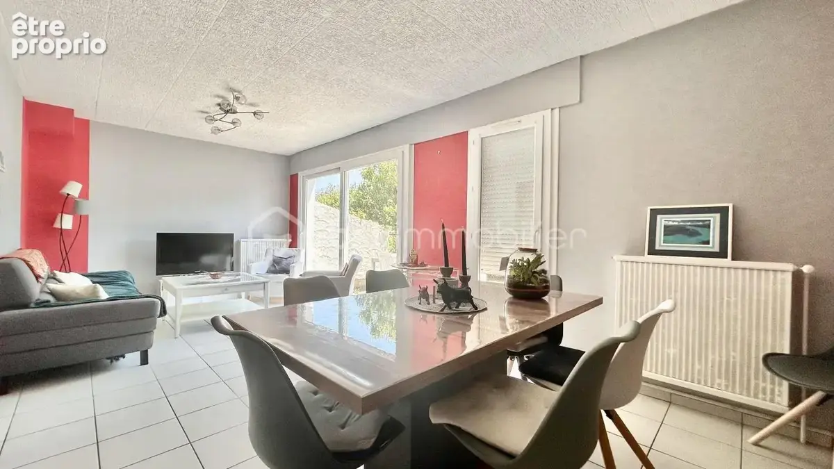 Maison mitoyenne T5 de 95 m² avec jardin  – Rue Lucien-Sampaix, Échirolles - photo 4