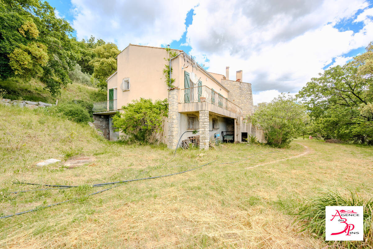 Maison à COLLOBRIERES