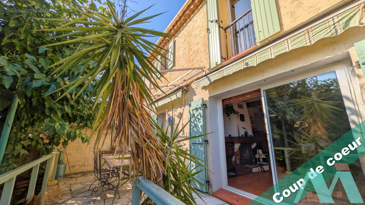 Maison à LE CASTELLET