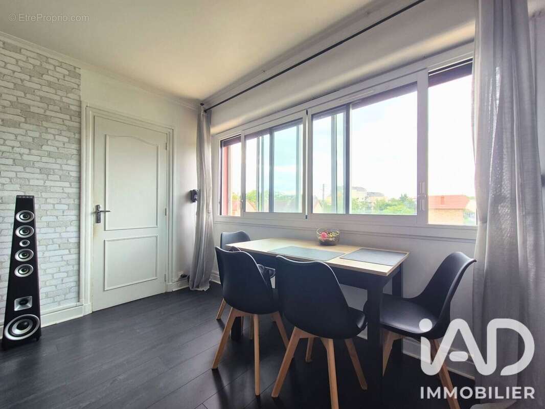 Photo 9 - Appartement à VIRY-CHATILLON