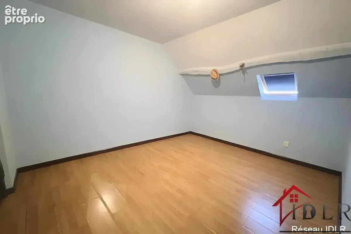 immeuble de ville commerce et appartement - photo 4