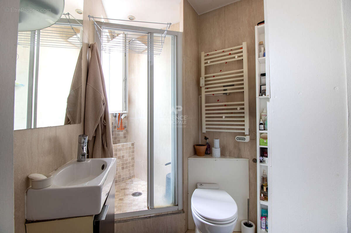 Appartement à PARIS-19E