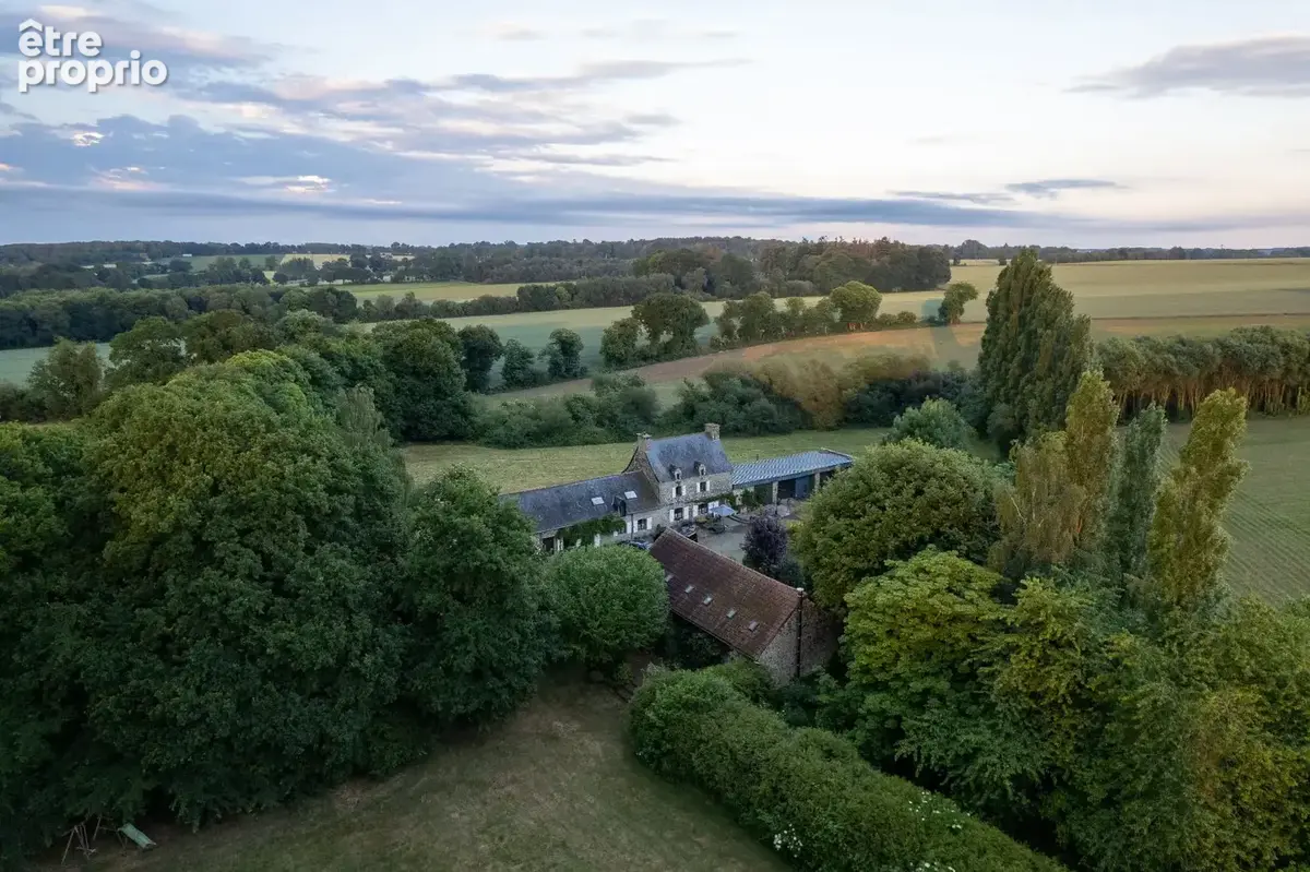 Propriété de caractère en Bretagne avec grand gîte, piscine et 1,6 hectare  résidence principale et potentiel de revenus près d - photo 30
