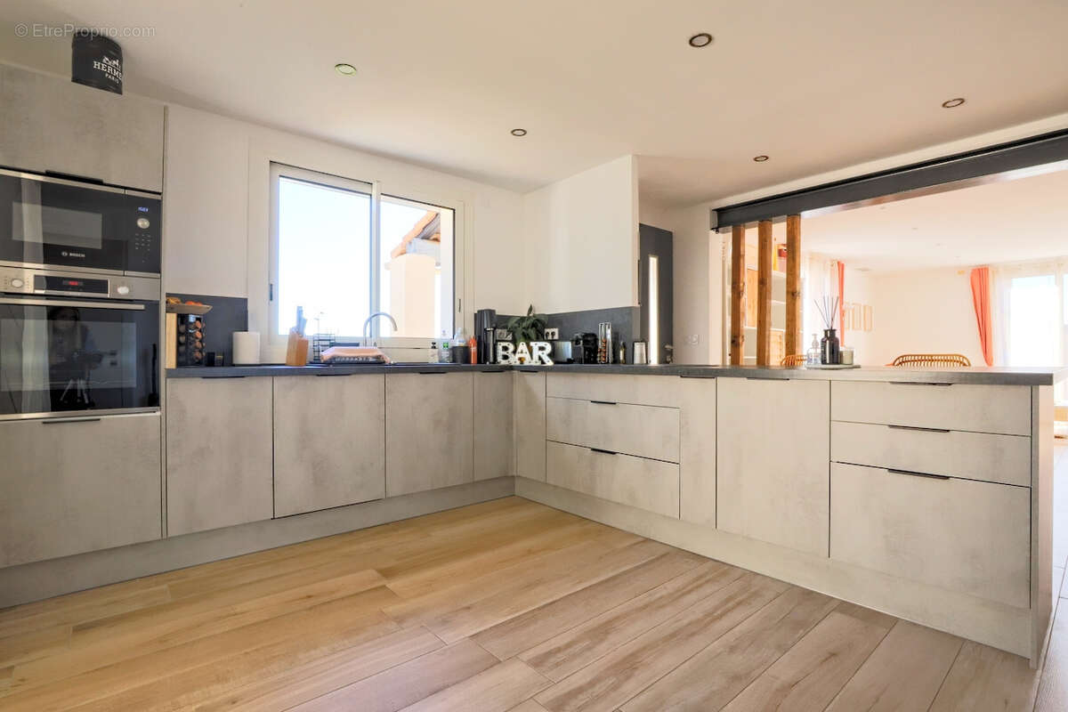 Maison à LA VALETTE-DU-VAR