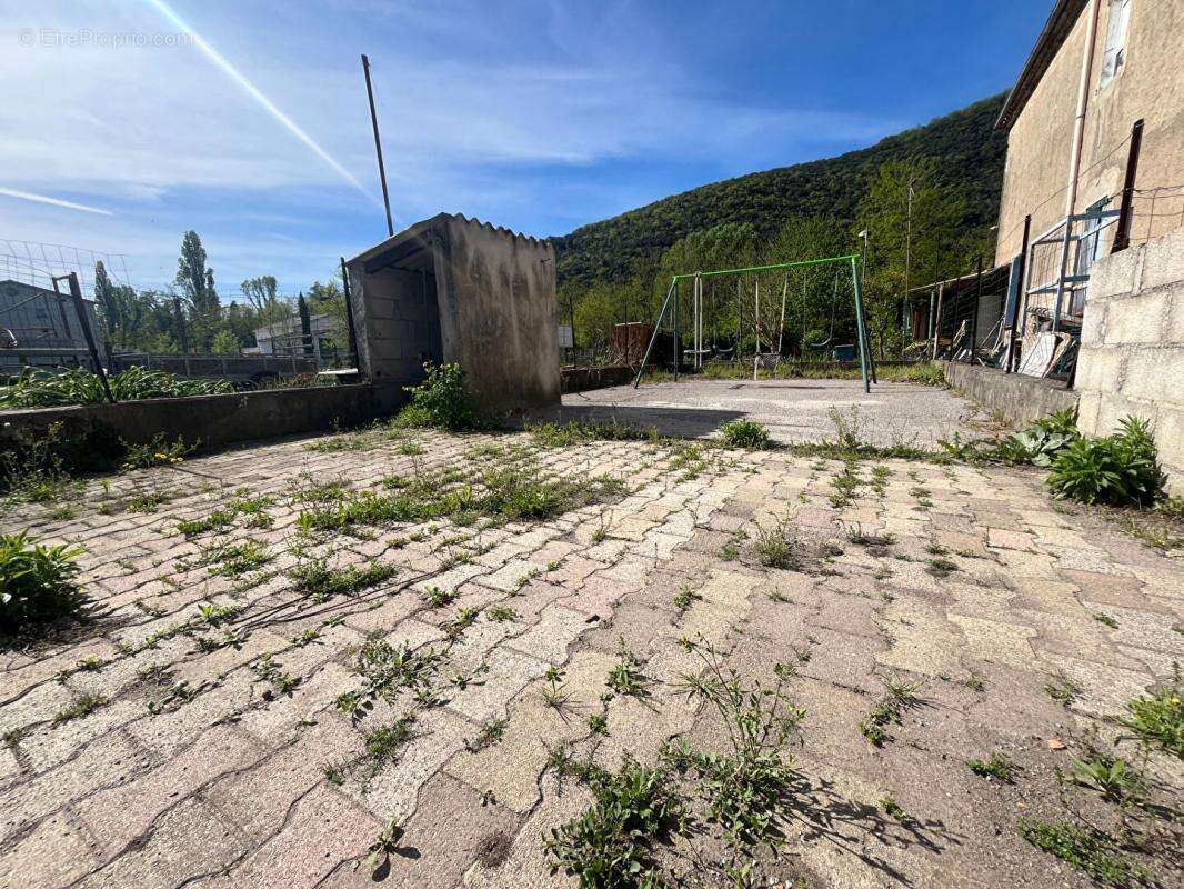 Appartement à BESSEGES