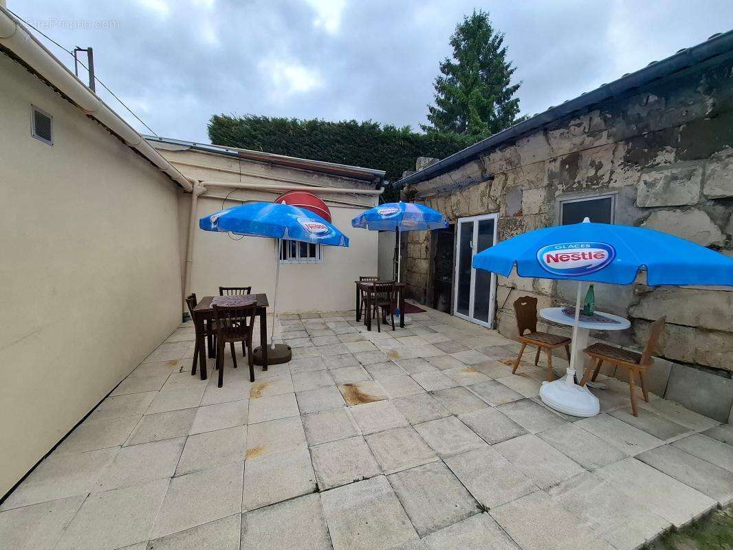 Maison à CUISE-LA-MOTTE