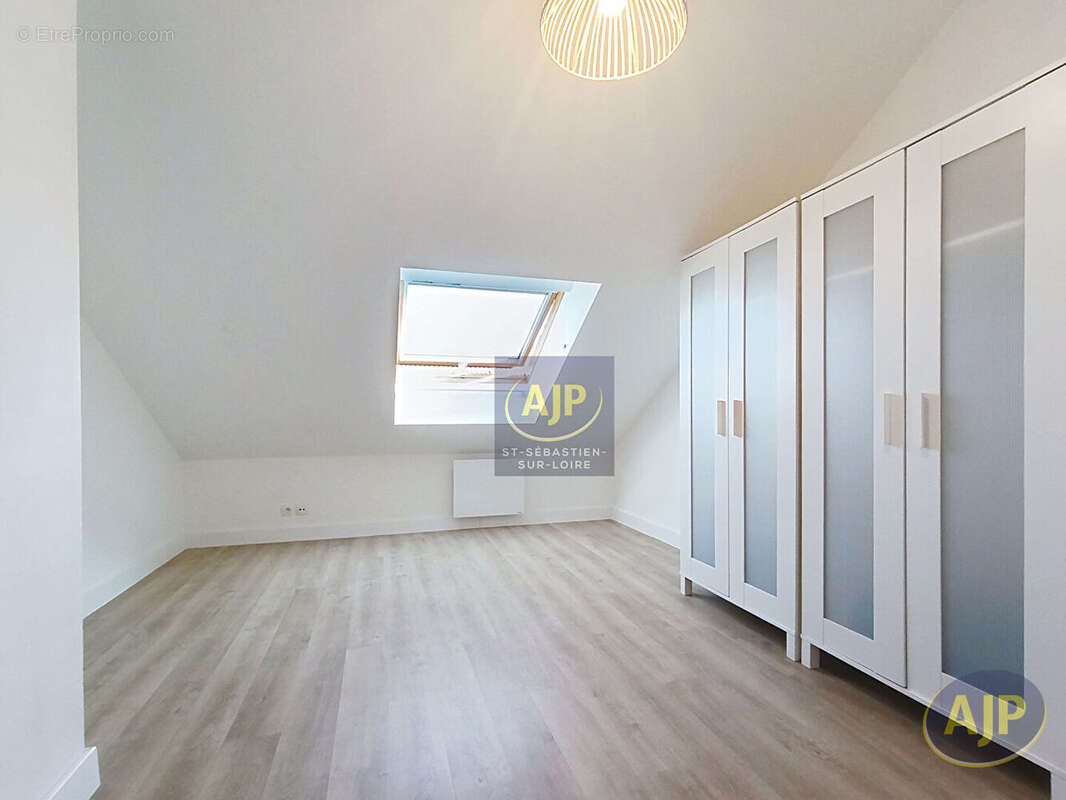 Appartement à SAINT-SEBASTIEN-SUR-LOIRE