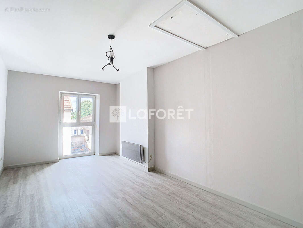 Appartement à NEUFCHATEAU
