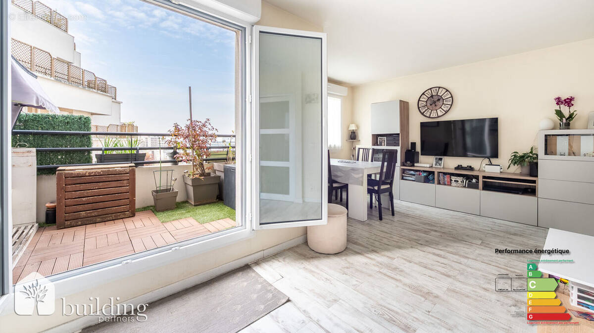 Appartement à COURBEVOIE