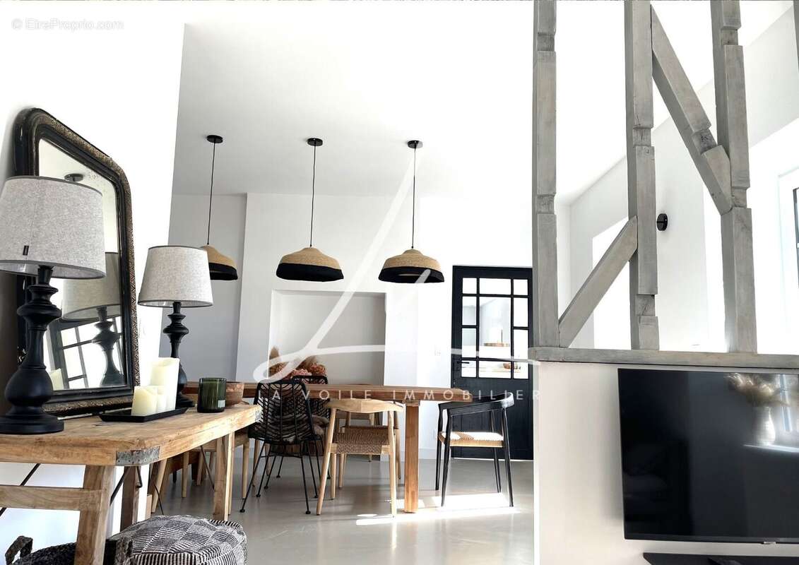 Maison à AGON-COUTAINVILLE