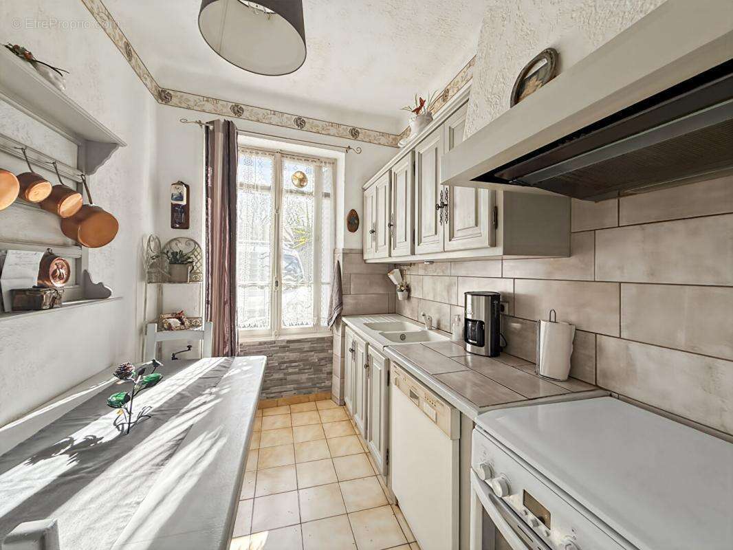 À vendre - maison de village  - eyragues - photo 4