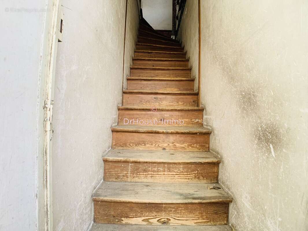 Maison à CHALETTE-SUR-LOING