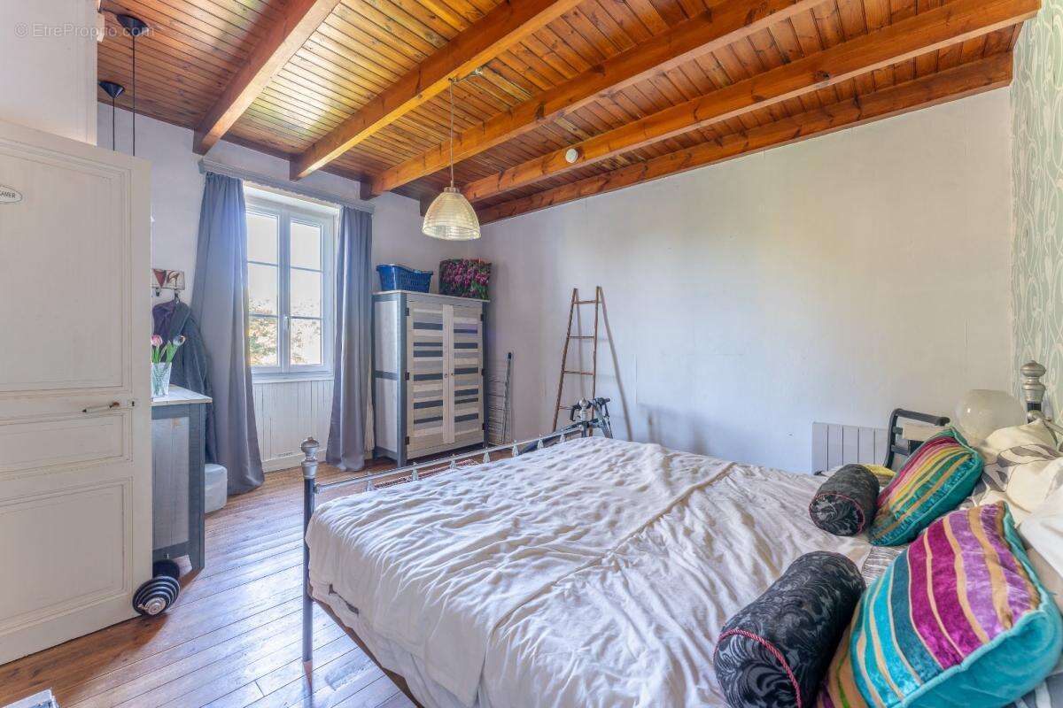 Maison à ROUMAZIERES-LOUBERT