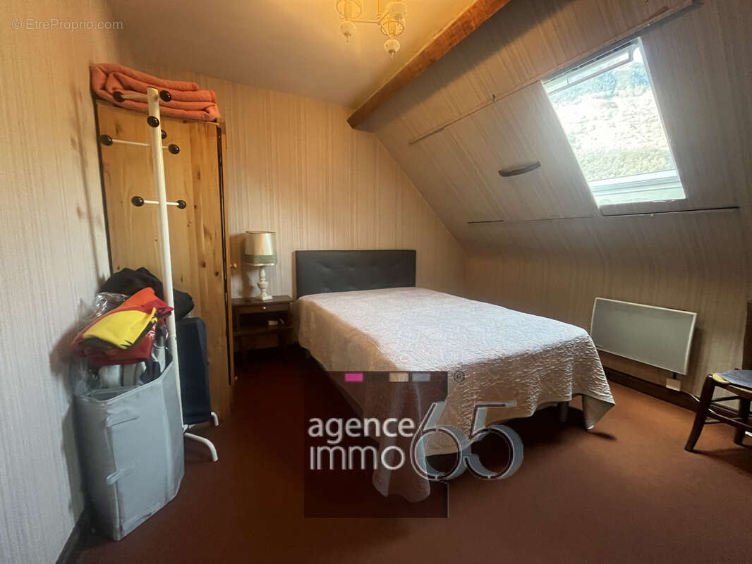 Maison à LUZ-SAINT-SAUVEUR