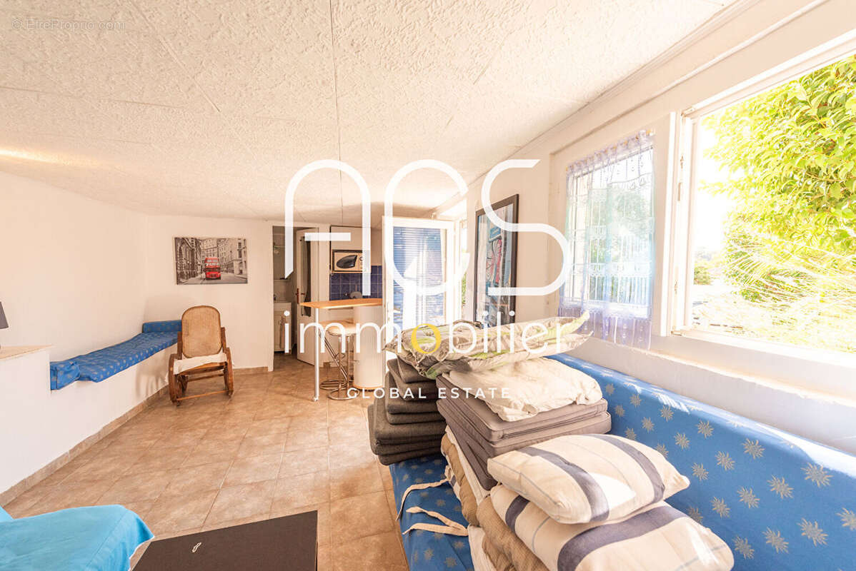 Maison à ENSUES-LA-REDONNE