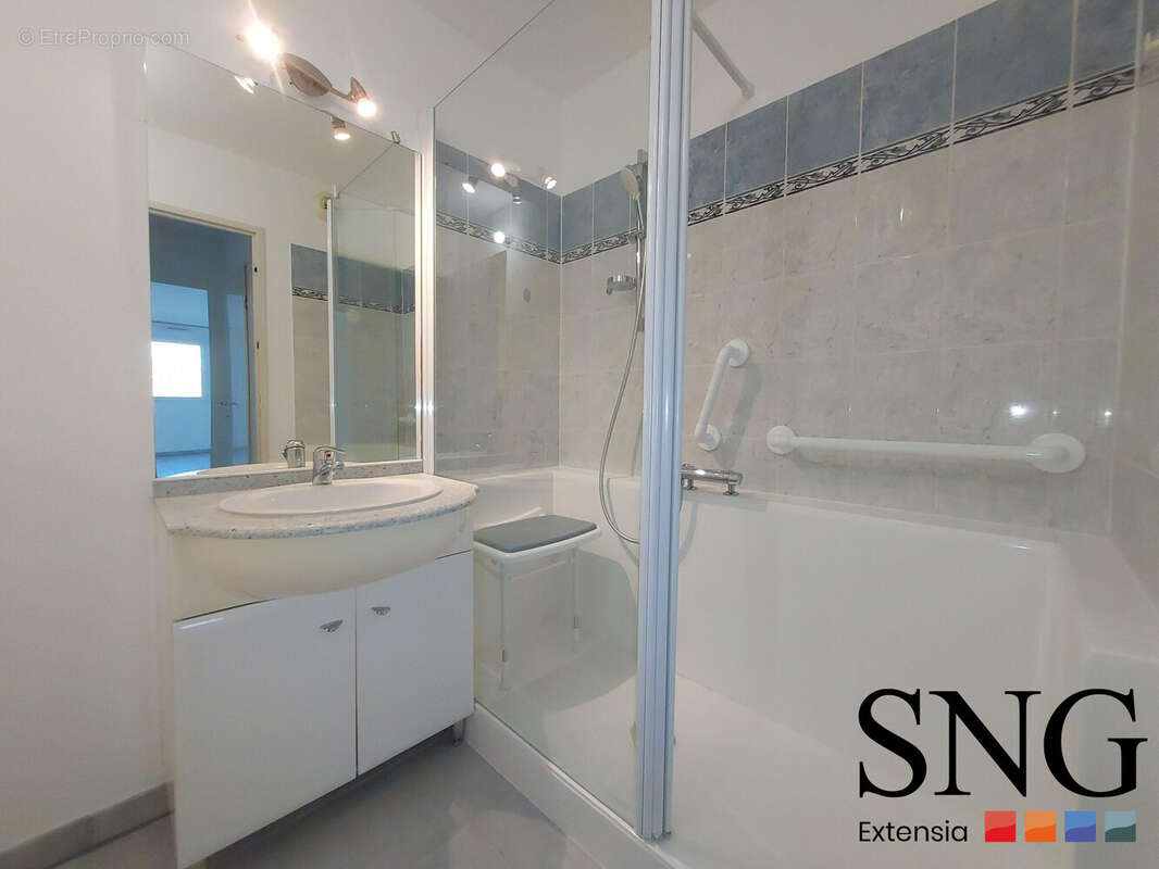 Appartement à CAZERES
