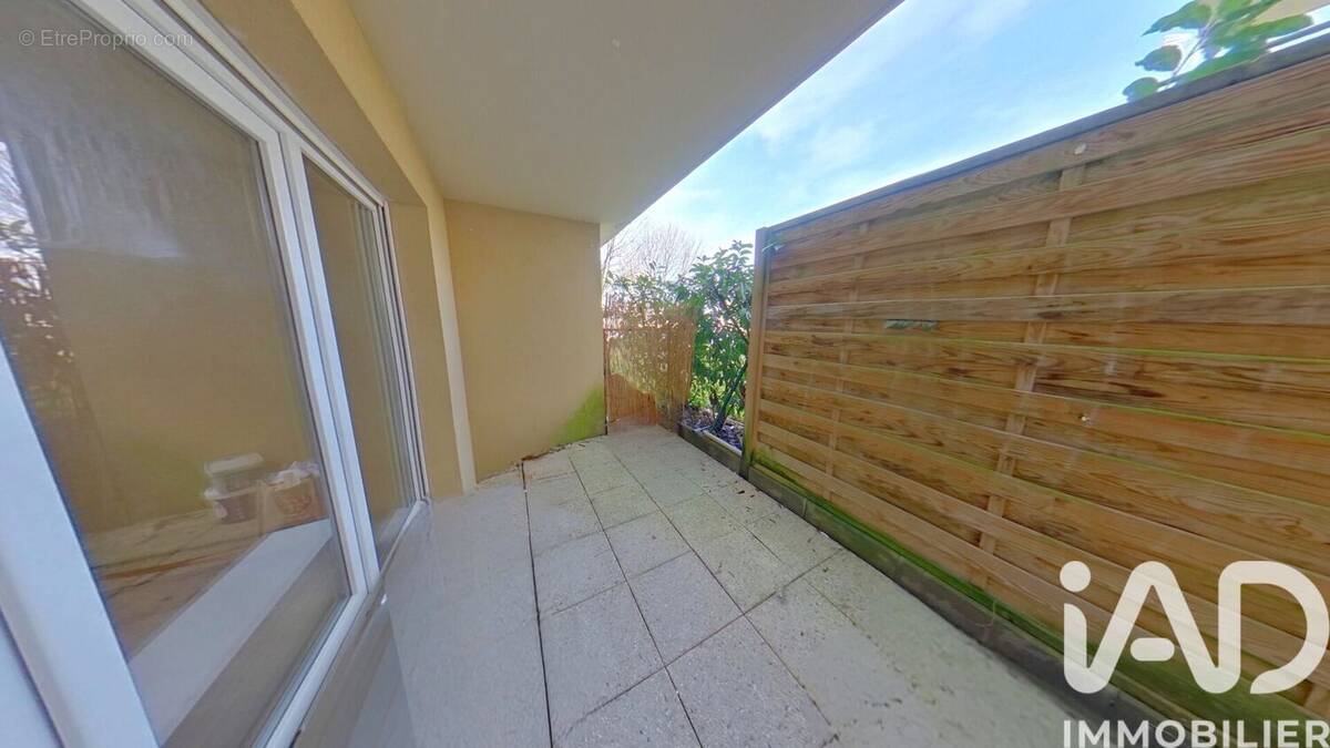 Photo 1 - Appartement à COMBS-LA-VILLE