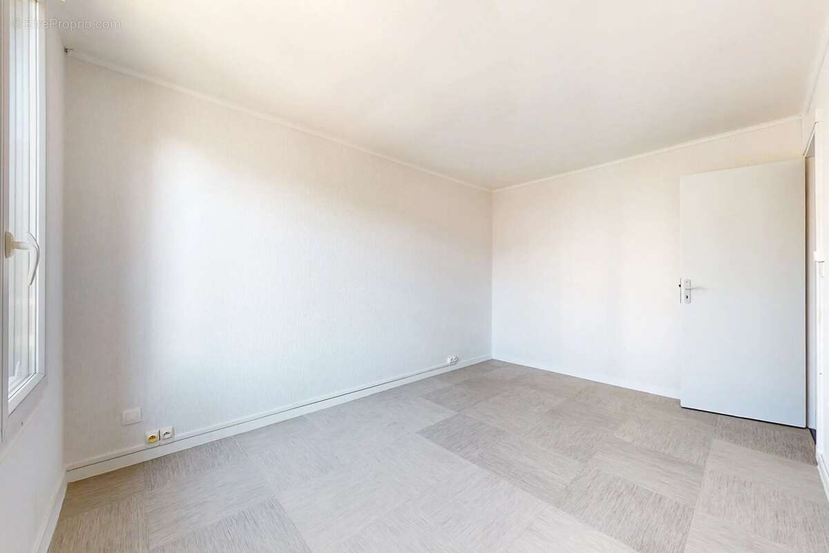 Appartement à COULOMMIERS