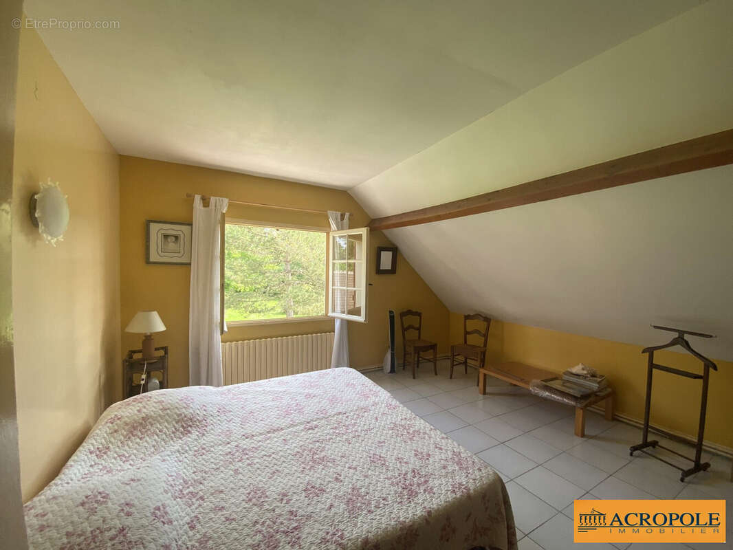 Maison 189 m² à Viglain  - photo 5