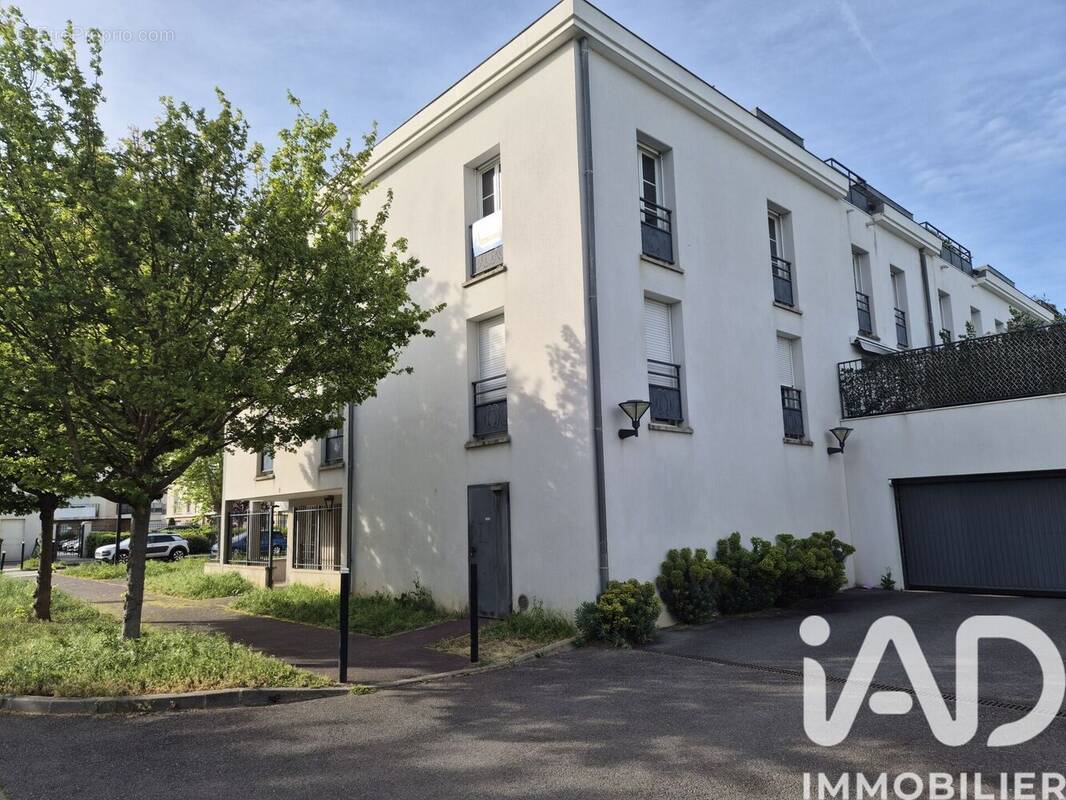 Photo 1 - Appartement à SAINT-PIERRE-DU-PERRAY