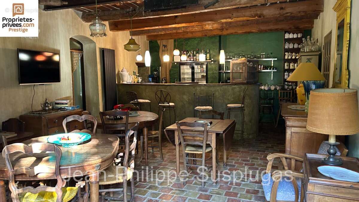 Maison à SAINT-CYR-SUR-MER