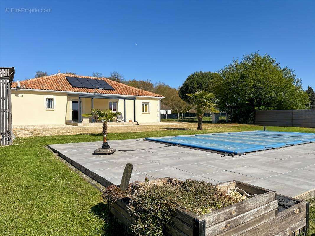 Maison à RAZAC-SUR-L'ISLE