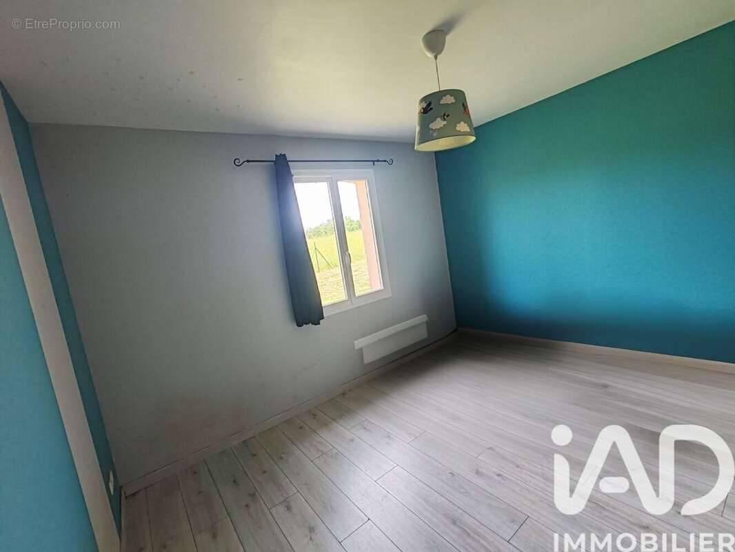 Maison 125 m² à Marolles-Sous-Lignieres  - photo 8