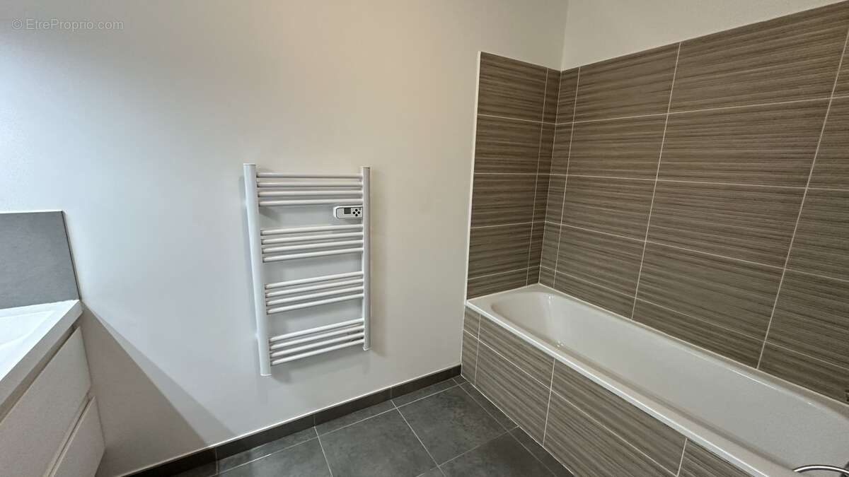 Appartement à SIX-FOURS-LES-PLAGES