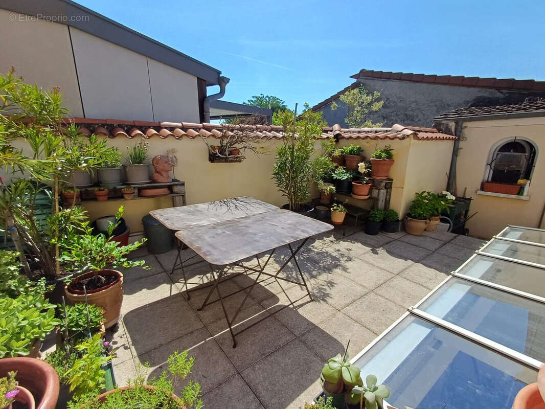 terrasse - Maison à BRIGNAIS