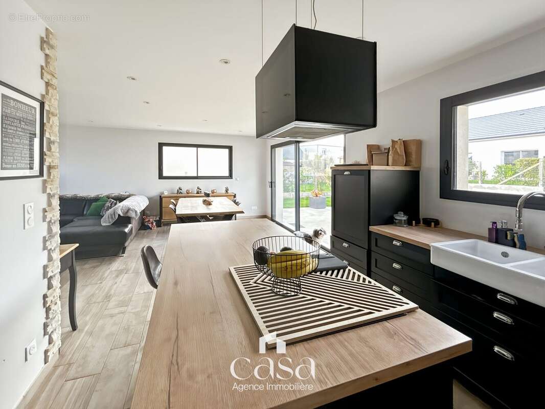 Maison à BLAINVILLE-SUR-ORNE