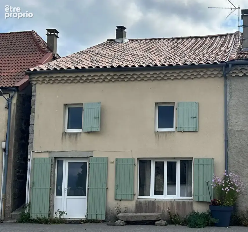 Photo Maison à Mezilhac au prix de 95 000€