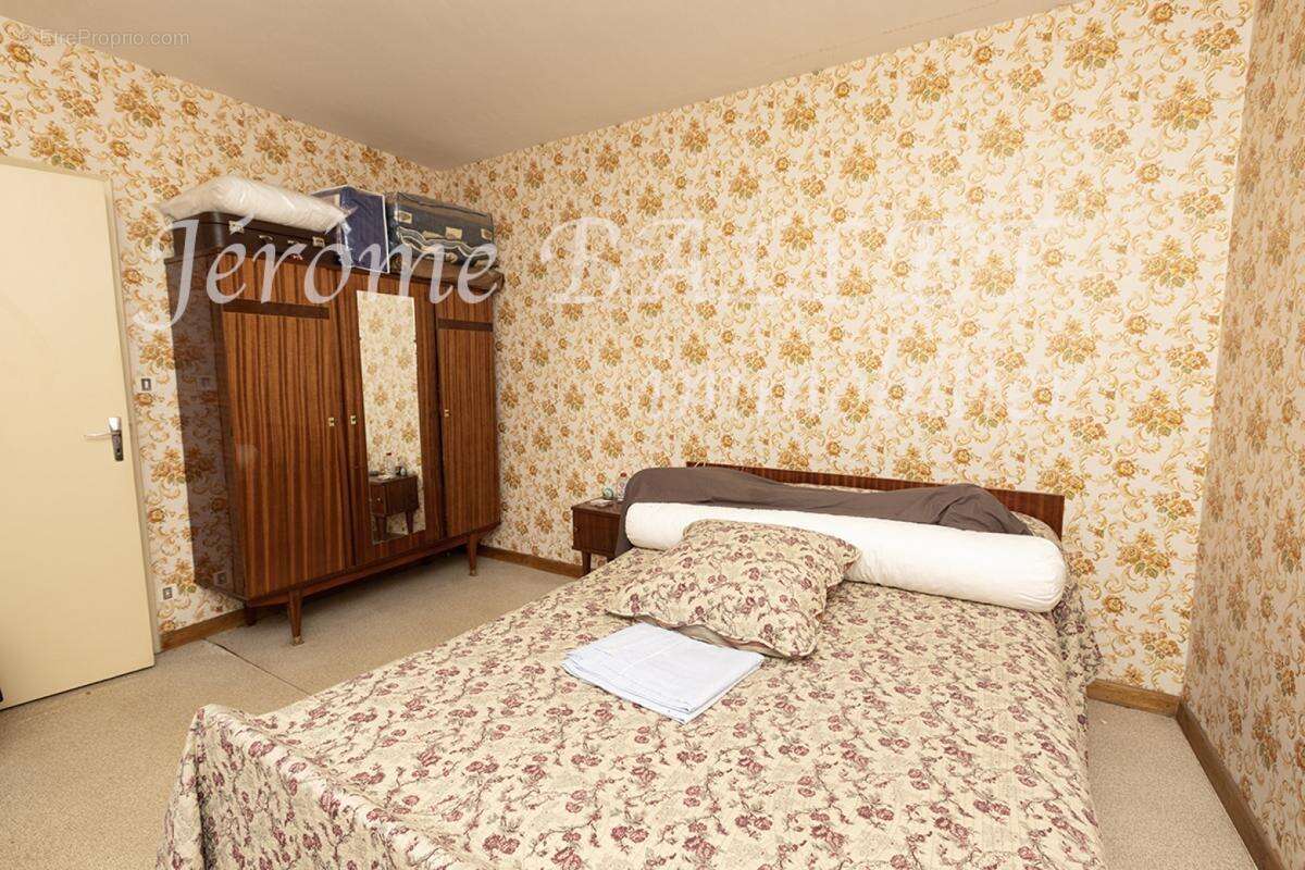 Maison 96 m² à Saint-Martin-Laguepie  - photo 13